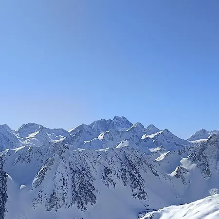 Pieds Des Pistes * סן-לארי-סולאן